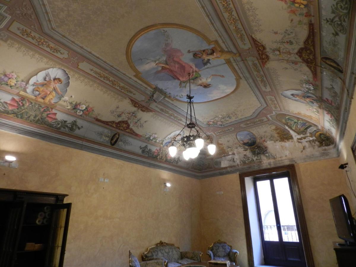Bed and Breakfast Antico Palazzo Affitti Brevi à Piazza Armerina Extérieur photo