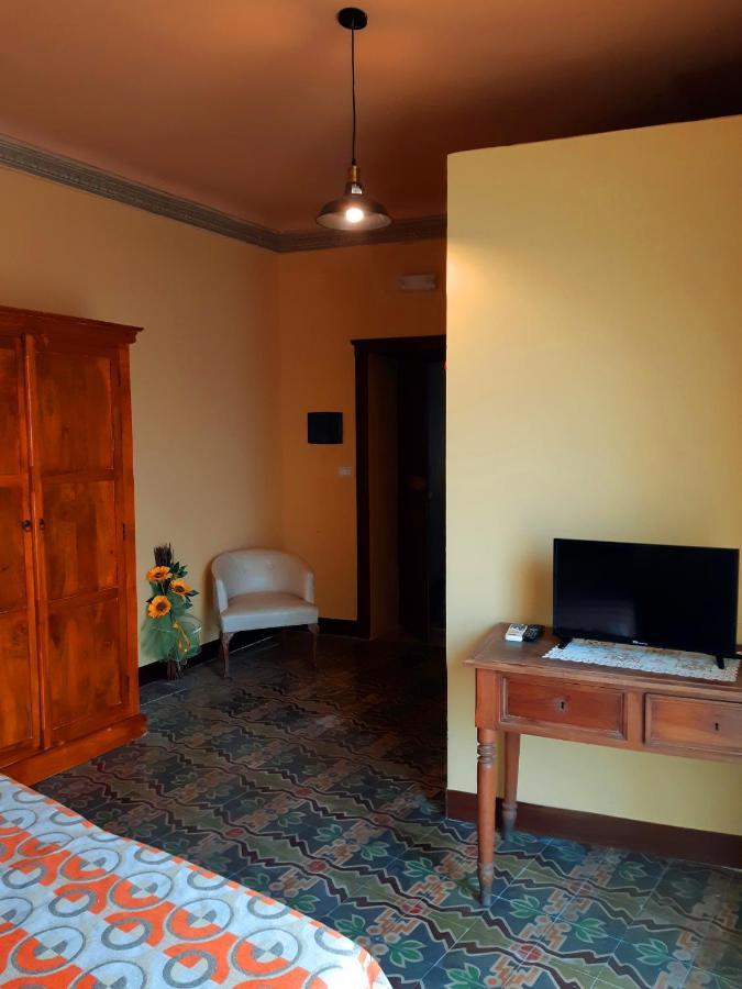 Bed and Breakfast Antico Palazzo Affitti Brevi à Piazza Armerina Extérieur photo