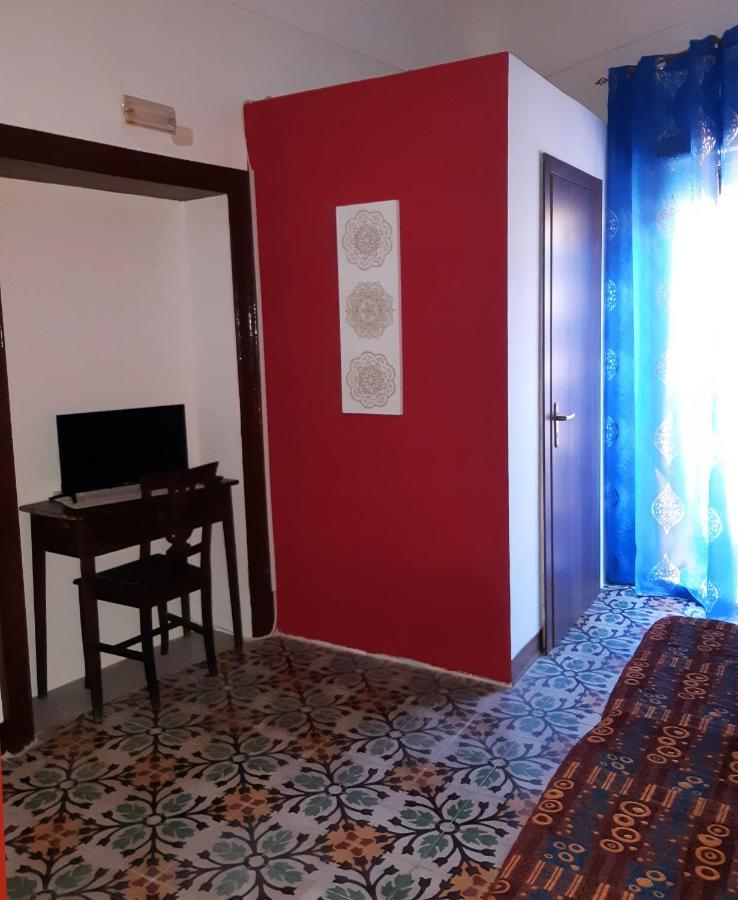 Bed and Breakfast Antico Palazzo Affitti Brevi à Piazza Armerina Extérieur photo