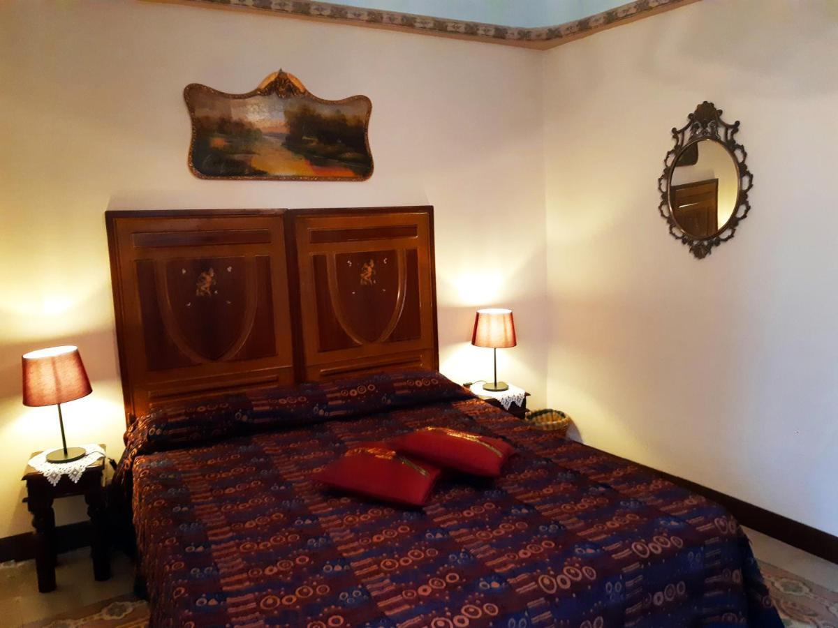 Bed and Breakfast Antico Palazzo Affitti Brevi à Piazza Armerina Extérieur photo
